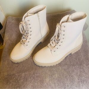 Sugar Kaedy Lace Up Combat Boots Studded Cream Color Womens Size 8.5 Gorpcore
